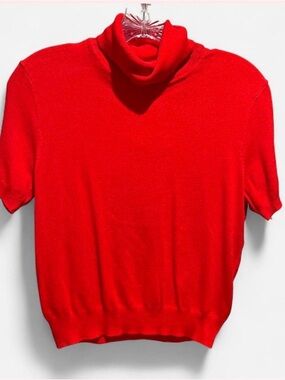 NWT H&M Divided Red Short-Sleeve Turtleneck Top/sweater